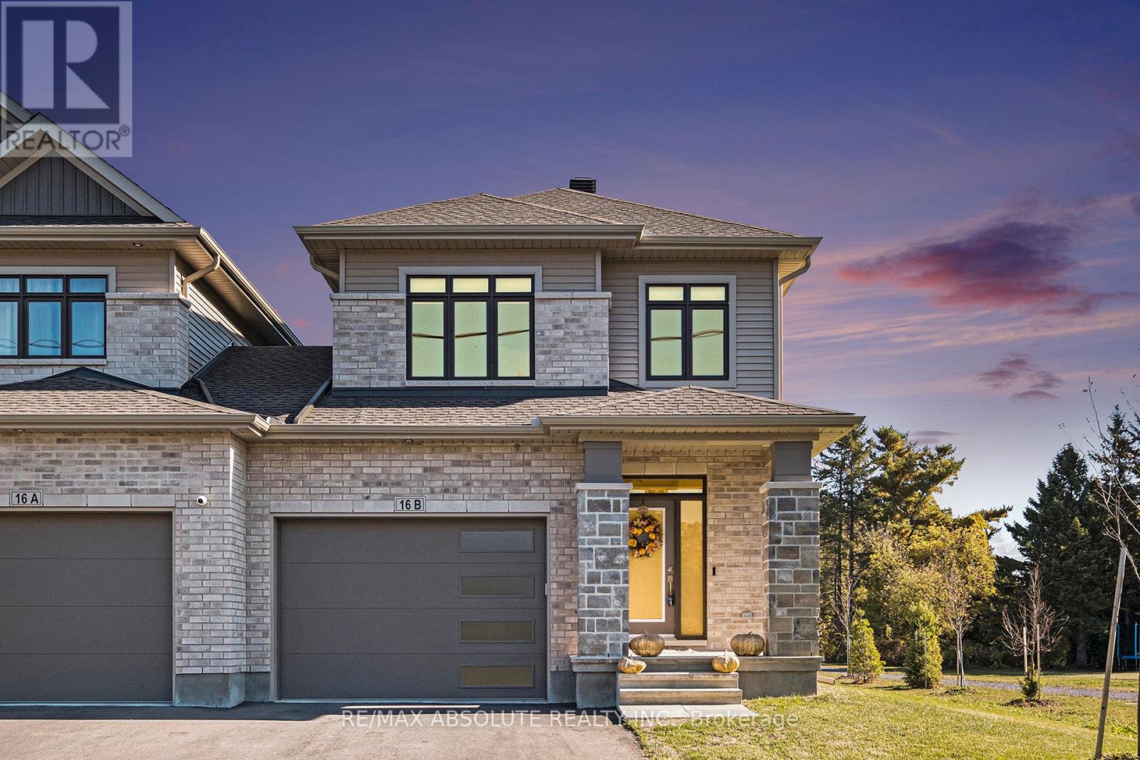 16 Cockburn St #b, Ottawa, ON K0A 2Z0