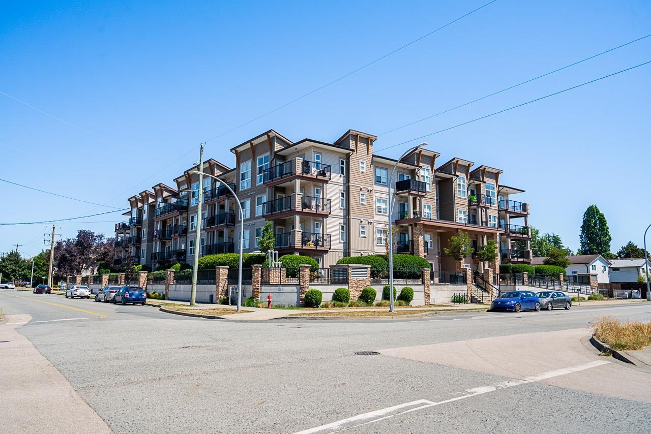 20175 53 Avenue Unit 107, Langley, BC V3A 0J8