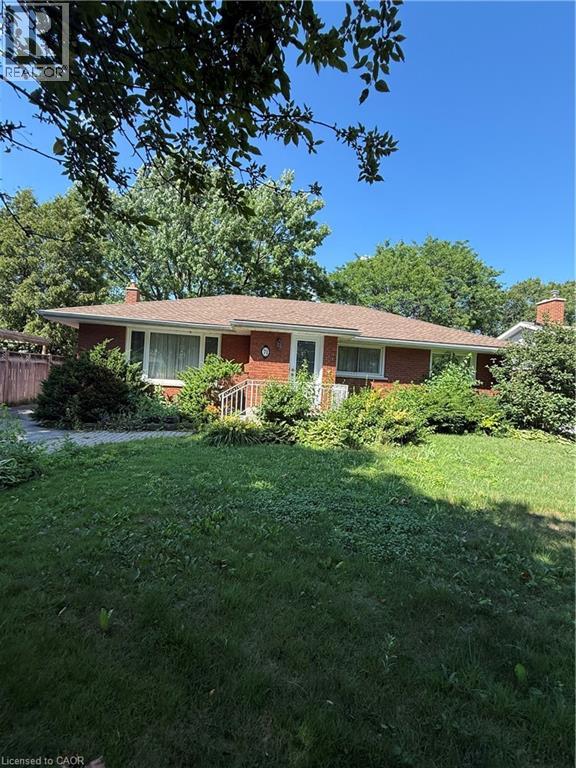 71 Pusey Blvd, Brantford, ON N3R 2S4