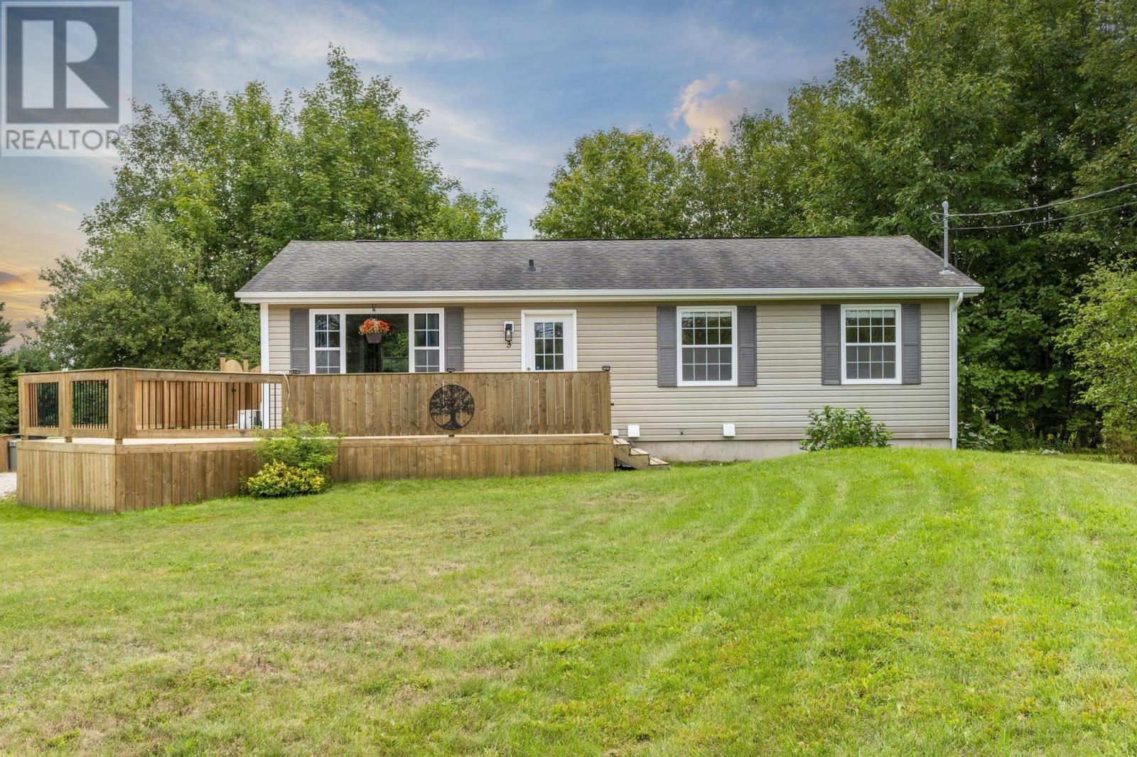 3 Bayview Ln, Queensland, NS B0J 1T0