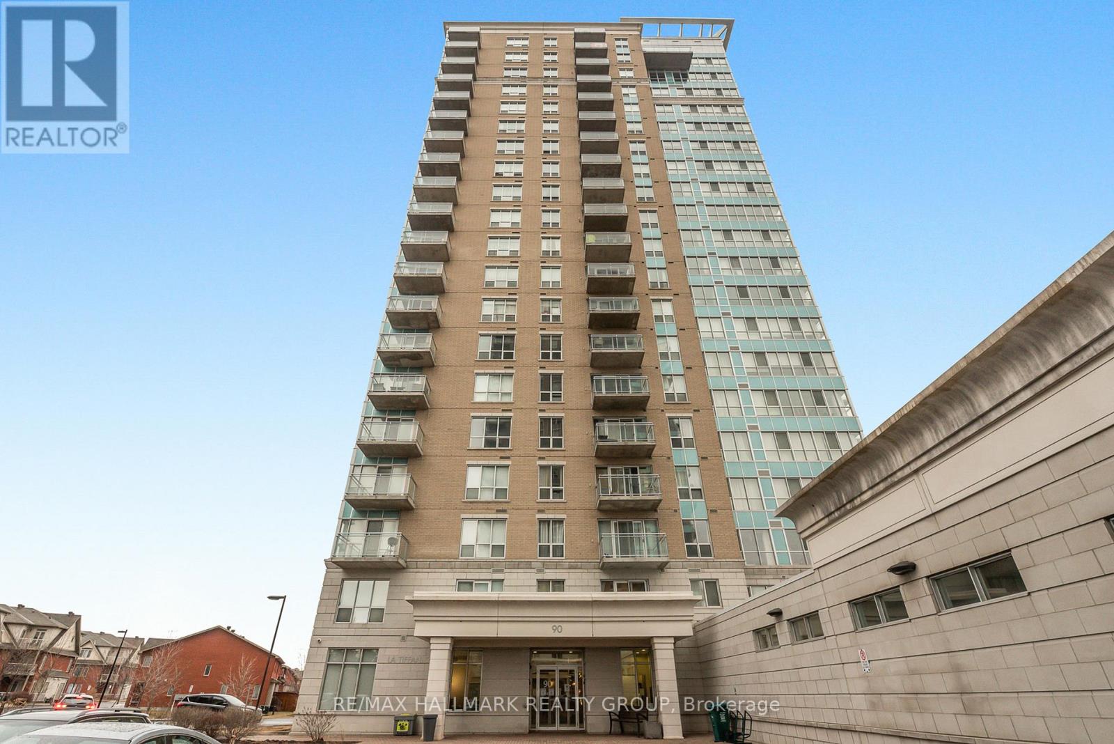 1602 90 Landry St, Ottawa, ON K1L 0A9