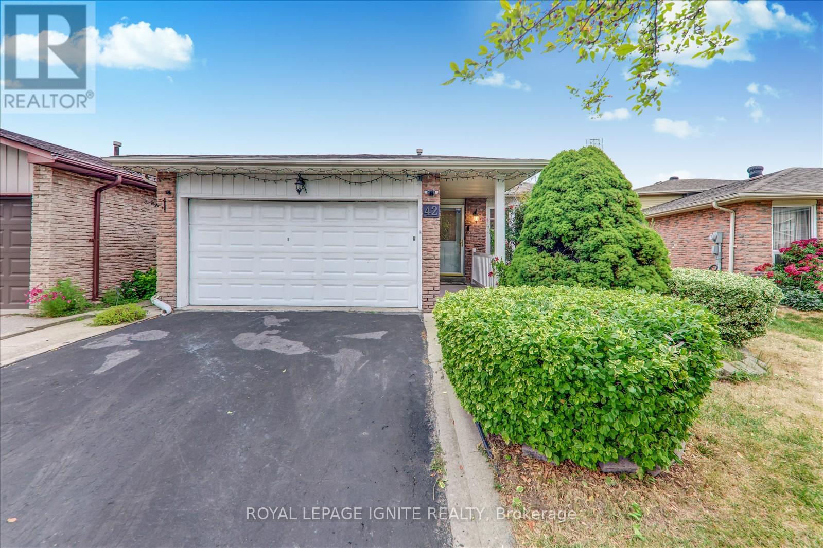 42 Fireside Dr, Toronto, ON M1B 2E9