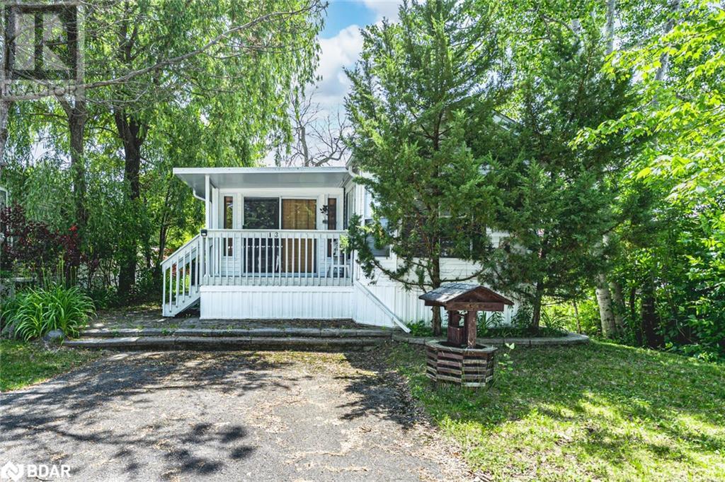 13 Huron Cir, Wasaga Beach, ON L9Z 1X7