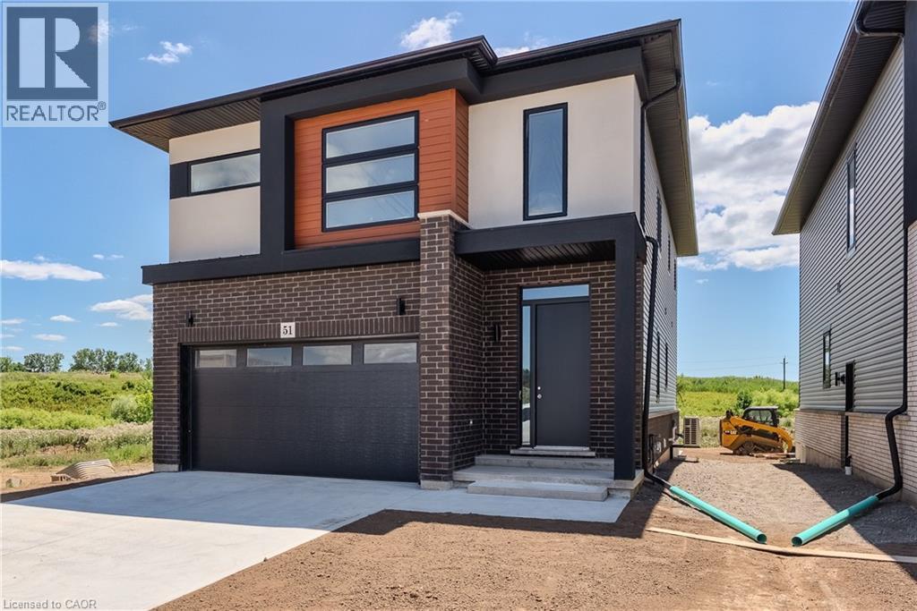 51 Alicia Cres, Thorold, ON L2V 0M1