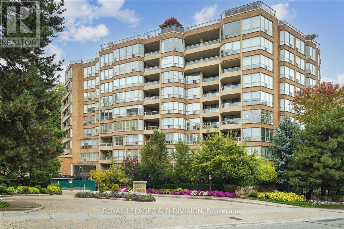 319 3800 Yonge St, Toronto, ON M4N 3P7