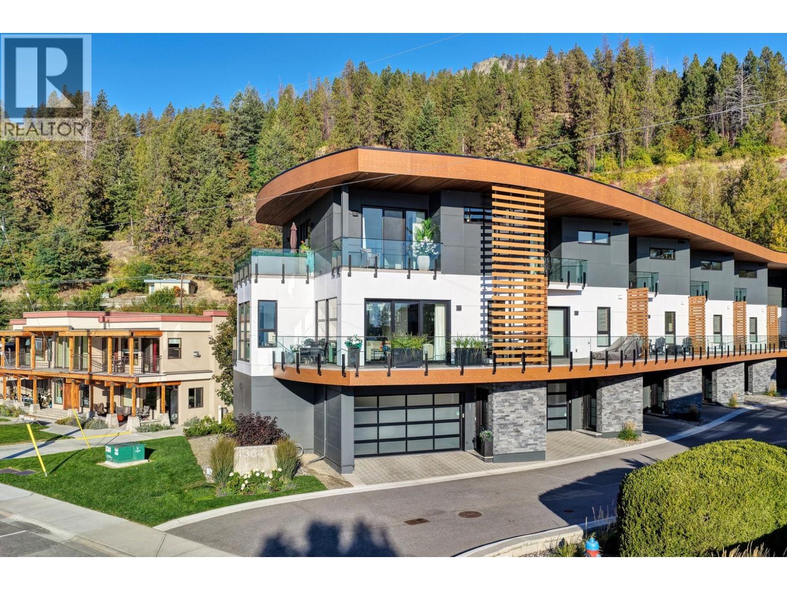 4364 Beach Avenue Unit 1, Peachland, BC V0H 1X6