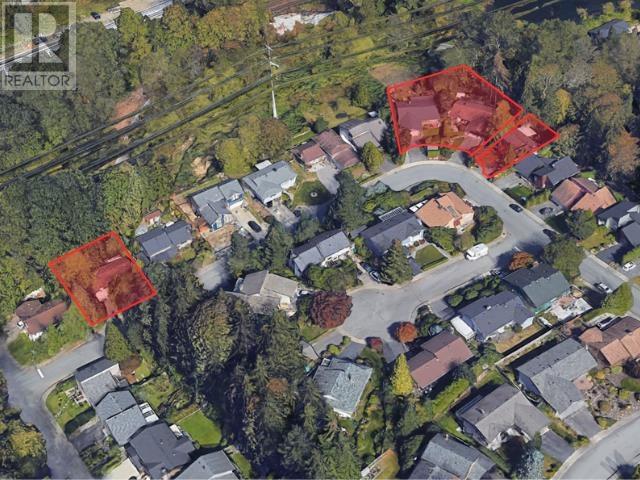 3229 Pier Dr, Coquitlam, BC V3C 4M4