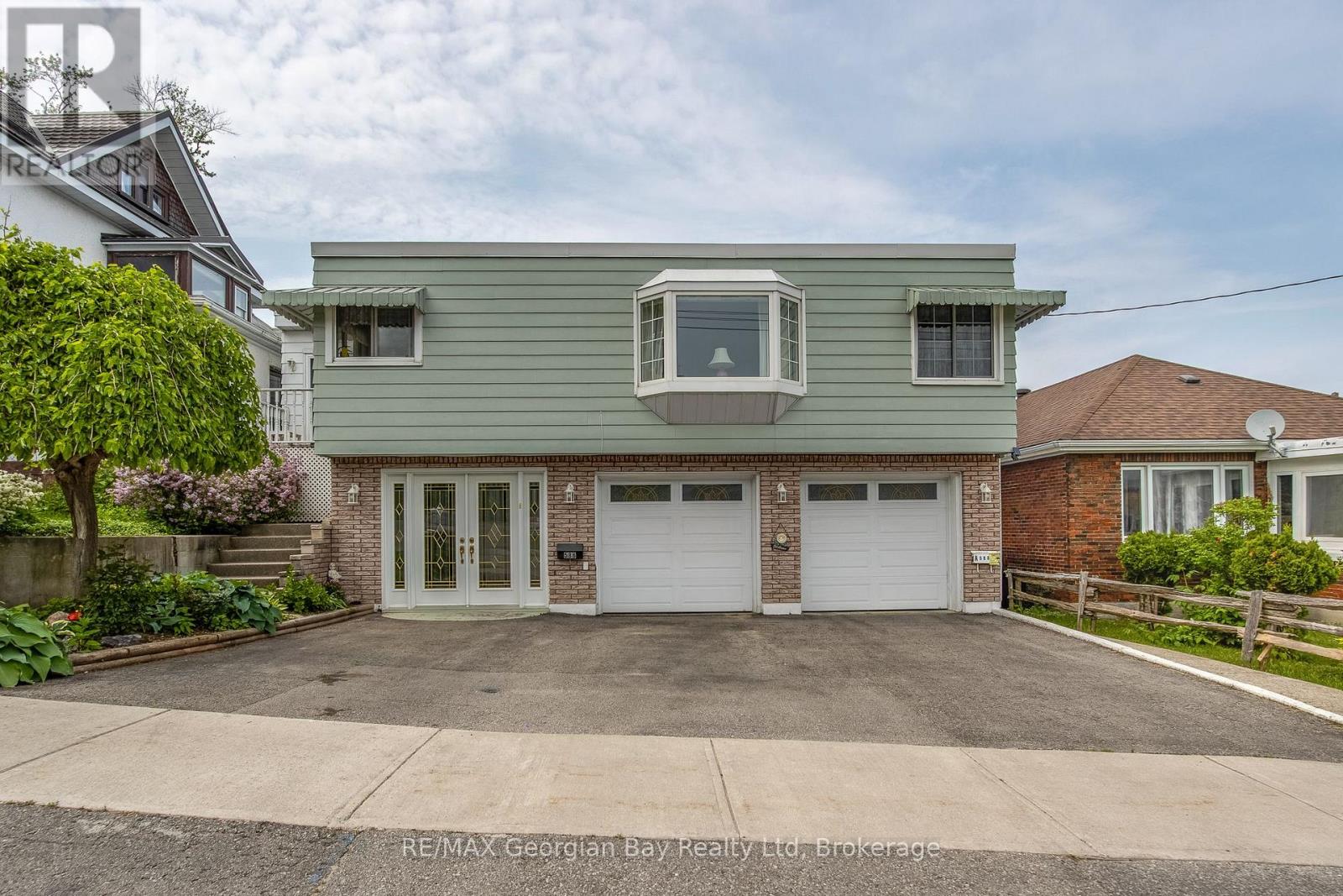 586 Dominion Ave, Midland, ON L4R 1R3