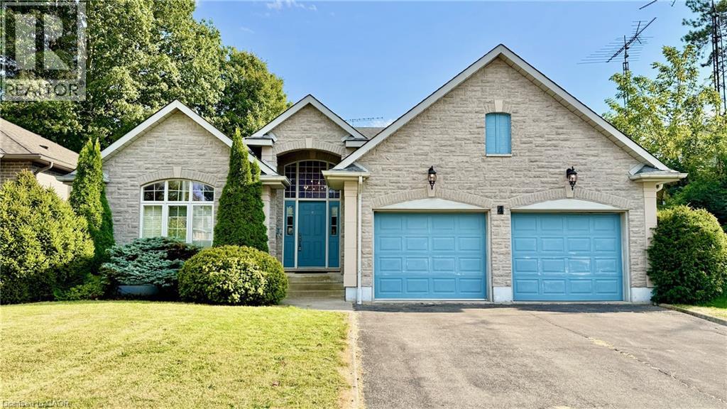 4 Orchard Cres, Waterford, ON N0E 1Y0