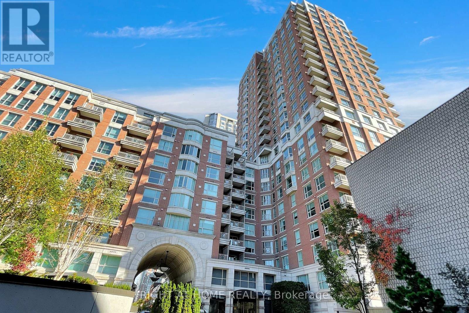 1201 38 Avenue Rd, Toronto, ON M5R 2G2