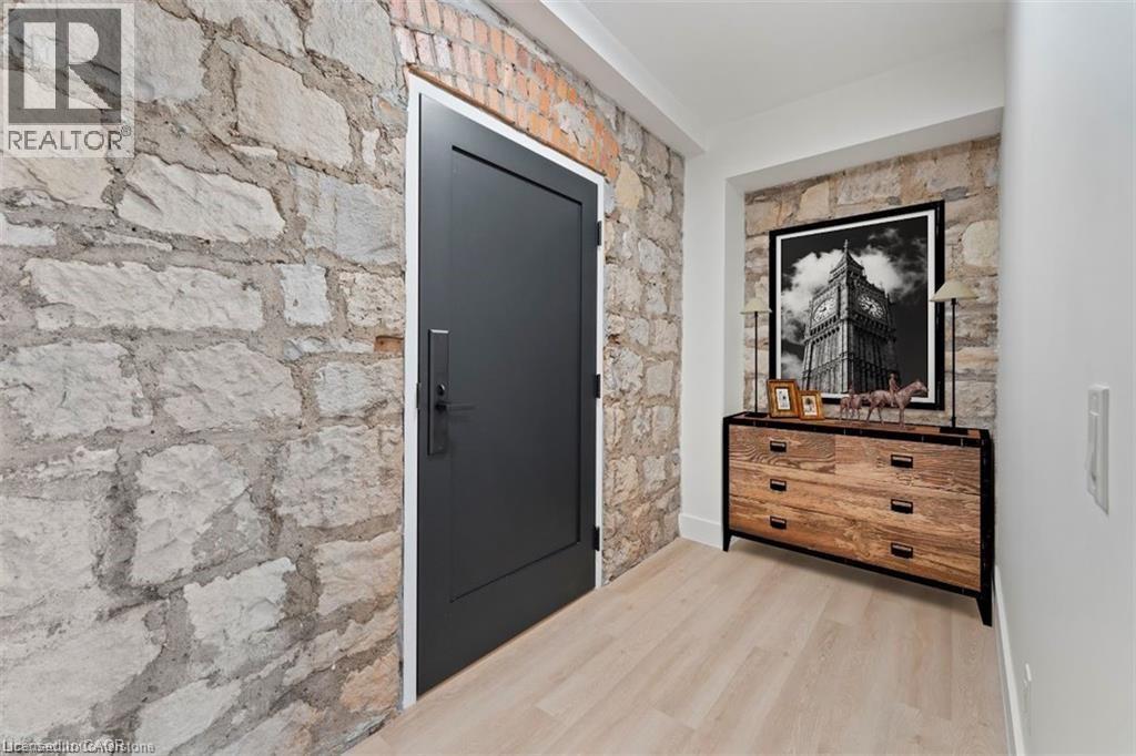 247 Brock Street Unit 101, Amherstburg, ON N9V 2H4