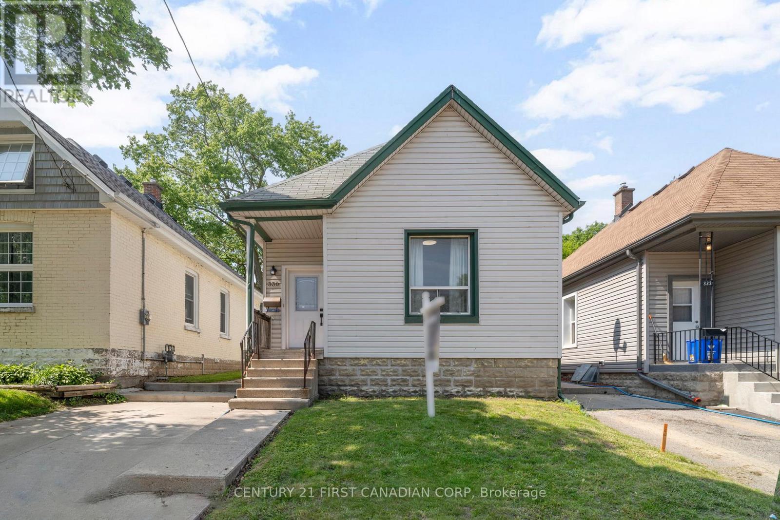 330 Salisbury St, London, ON N5Y 3A9