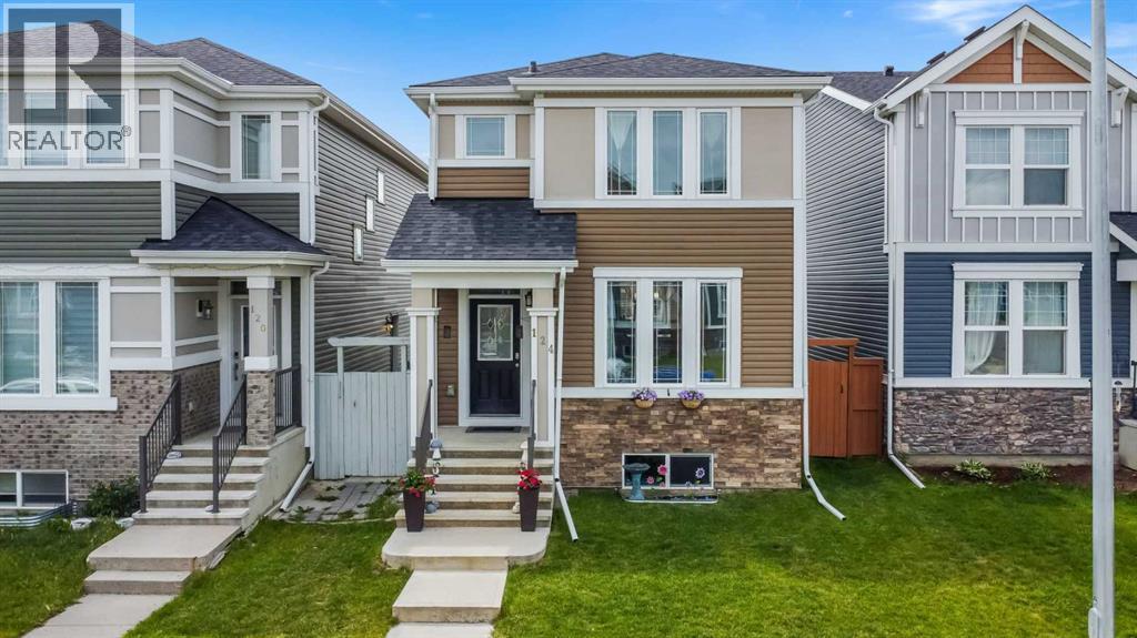 124 Red Embers Cres NE, Calgary, AB T3N 0R4