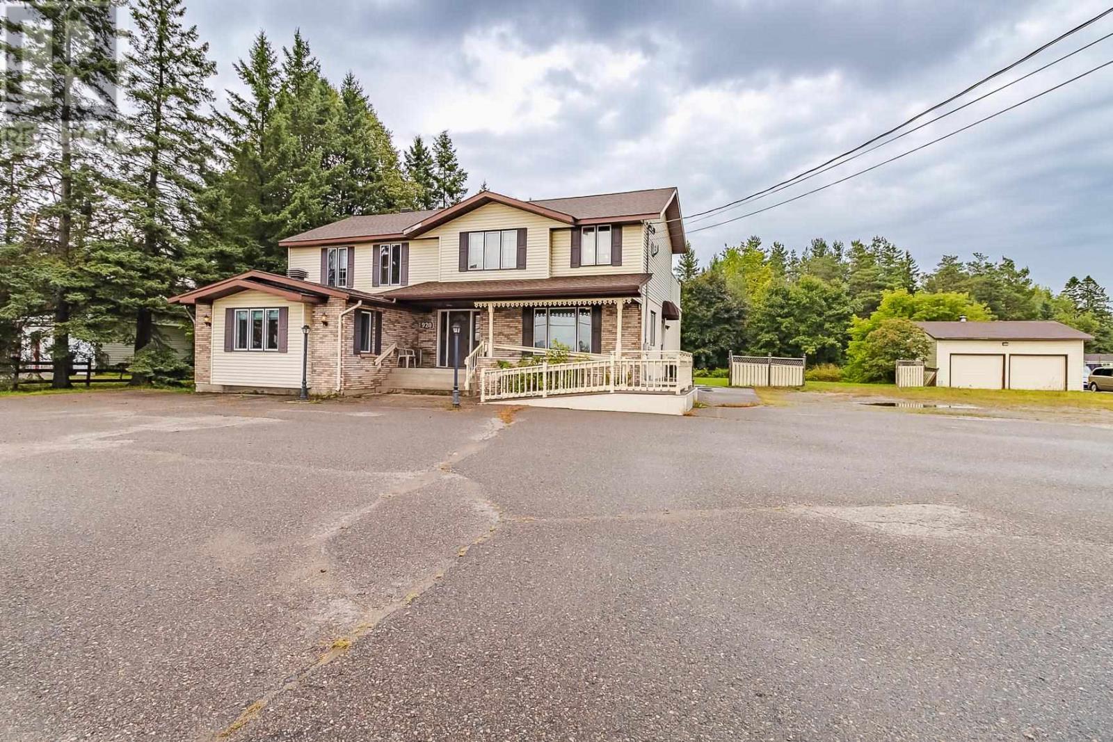 920 Great Northern Rd, Sault Ste. Marie, ON P6B 0B6