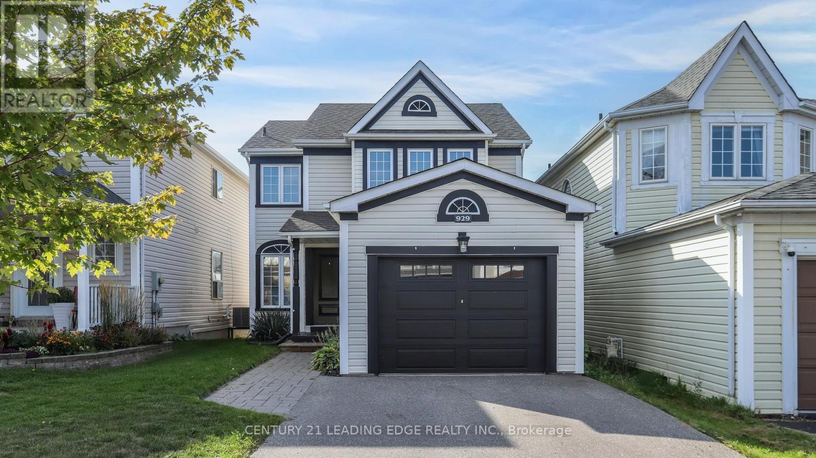929 Glenbourne Ct, Oshawa, ON L1K 2P8