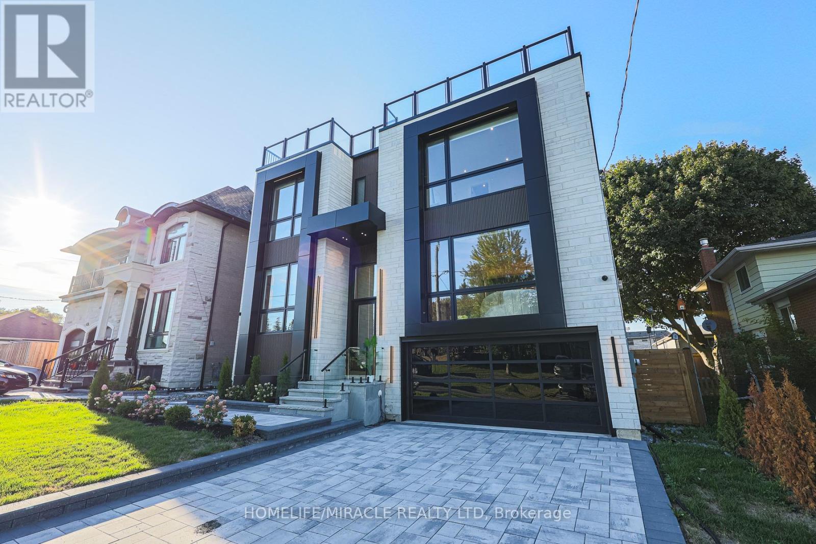 636 Annland St, Pickering, ON L1W 1B1