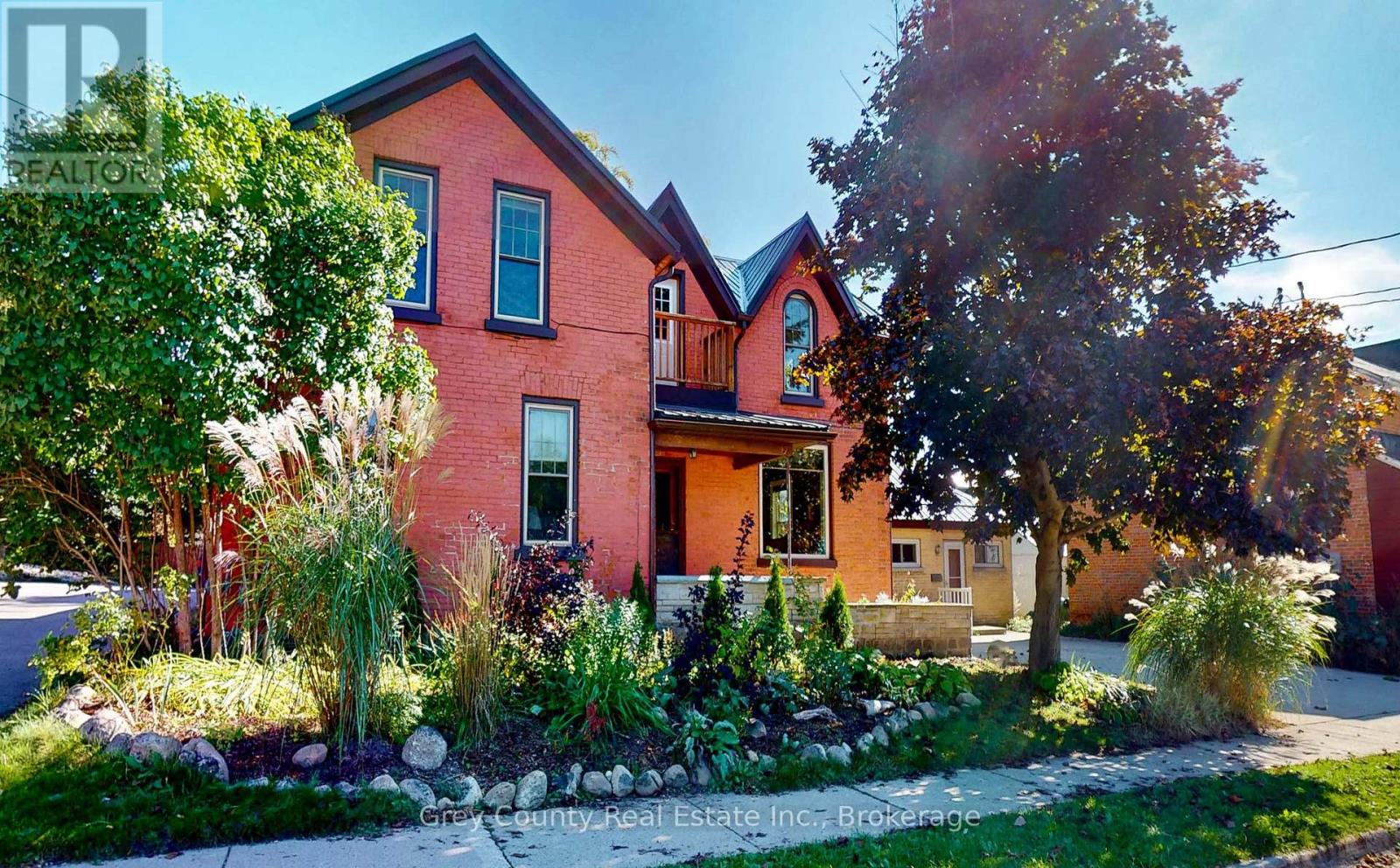 27-29 Main St E, Grey Highlands, ON N0C 1H0