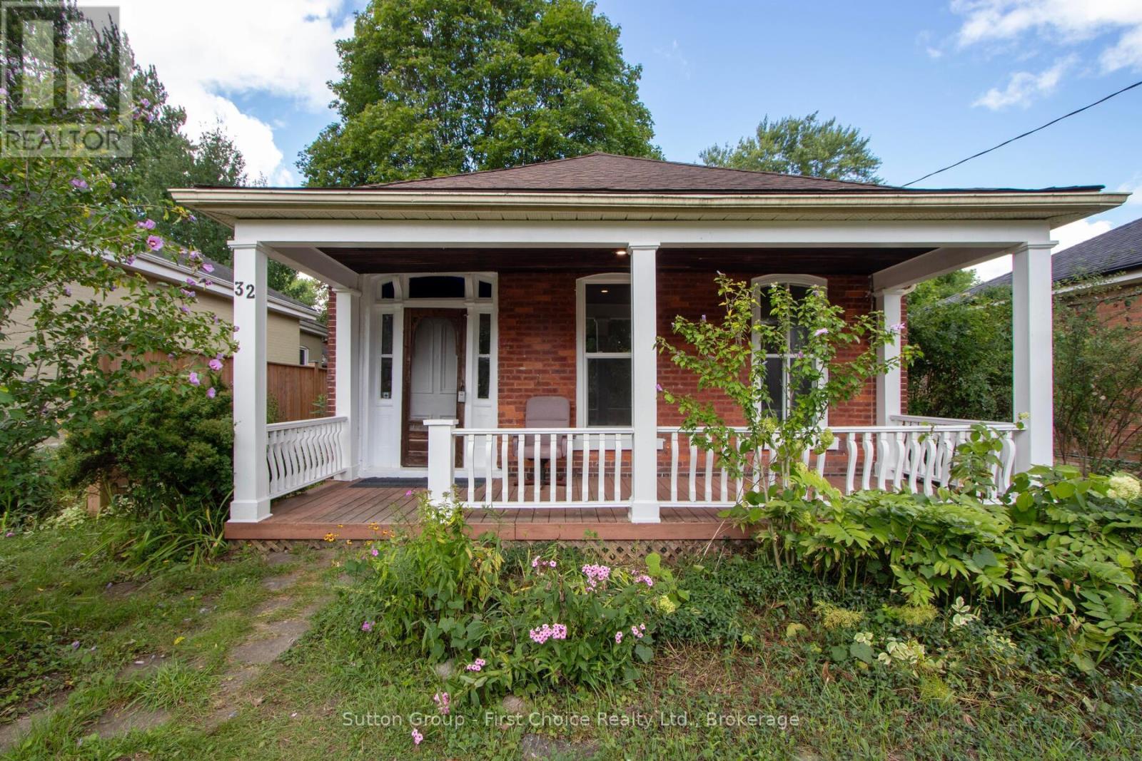 32 Bay St, Stratford, ON N5A 4K6