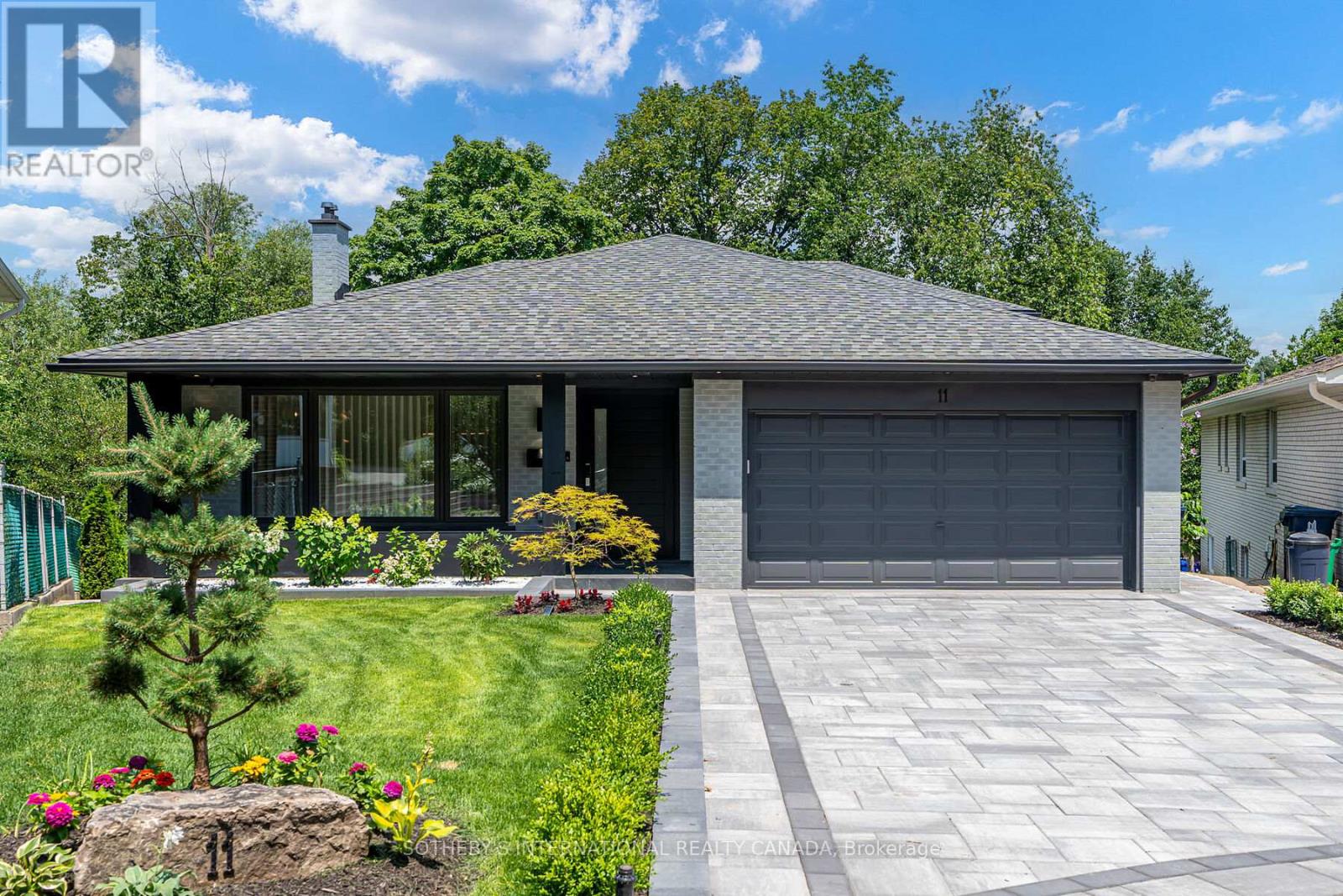 11 Sherin Ct, Toronto, ON M9P 2G7
