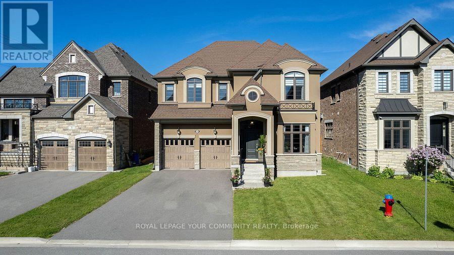 11 Cairns Gate, King, ON L7B 0P5