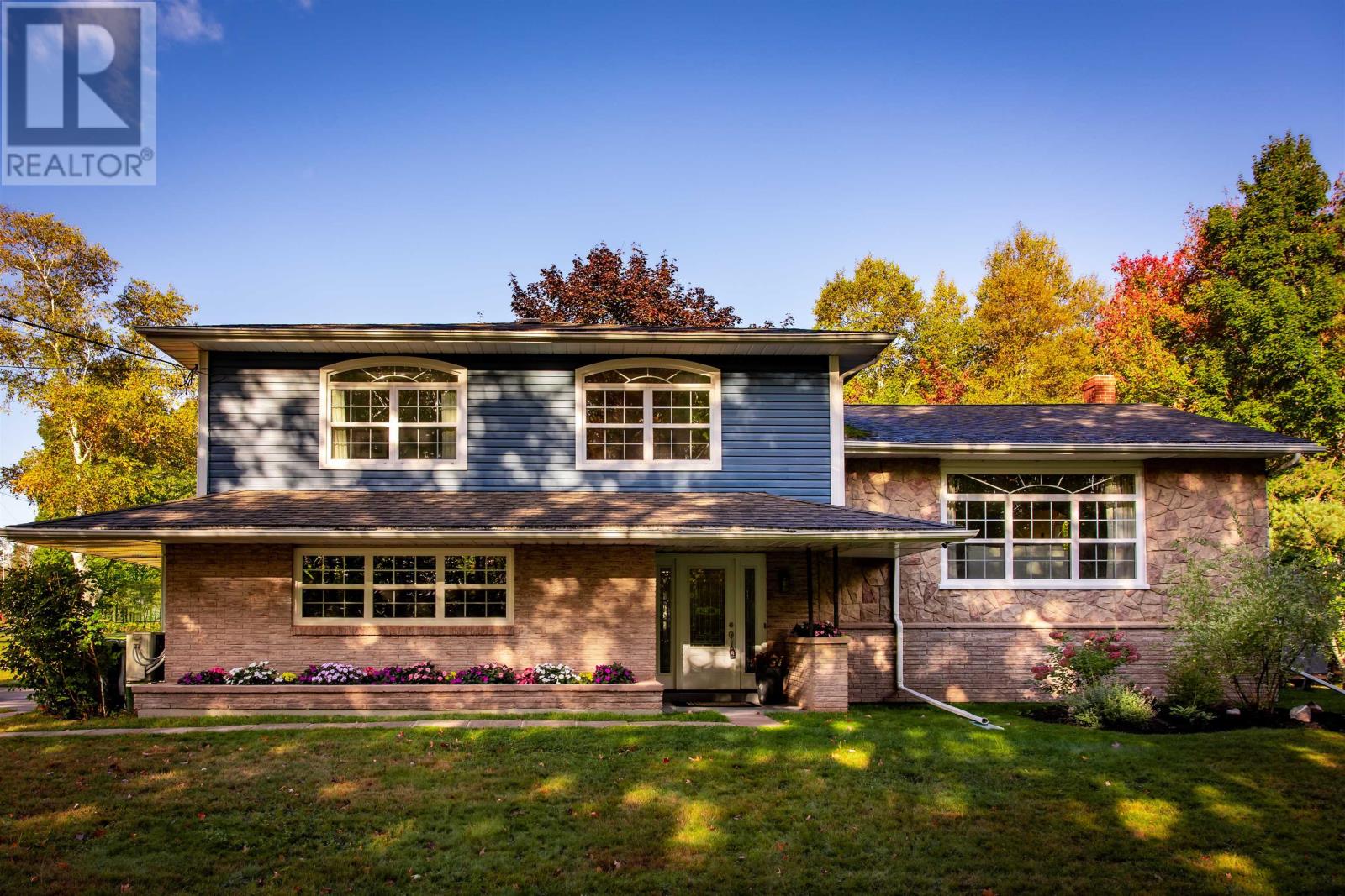 141 Sherwood Forest Dr, Crapaud, PE C0A 1J0
