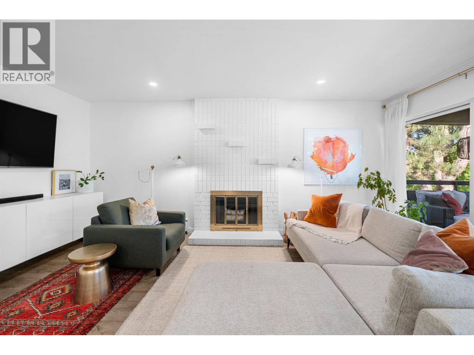 1720 W 12th Avenue Unit 302, Vancouver, BC V6J 2E6