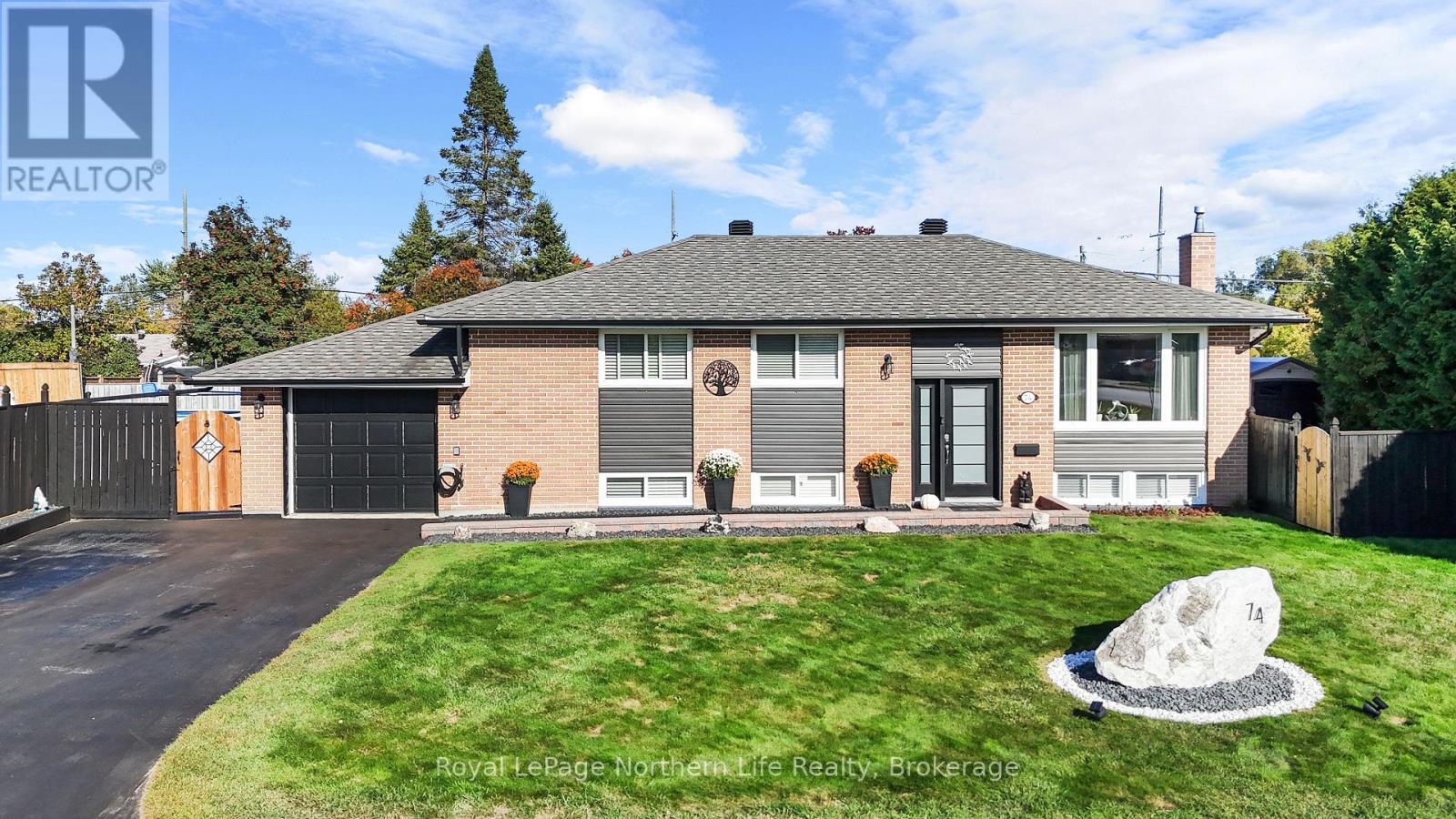 74 Joseph St, North Bay, ON P1A 1M2