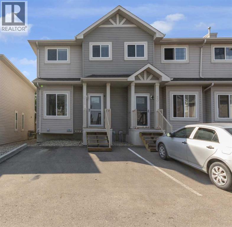 211 Strathaven Mews, Strathmore, AB T1P 1P4