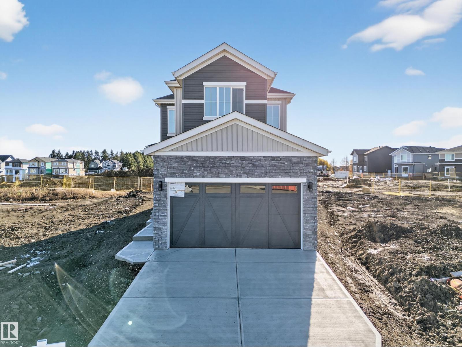 3285 Chernowski Way SW, Edmonton, AB T6W 5K6