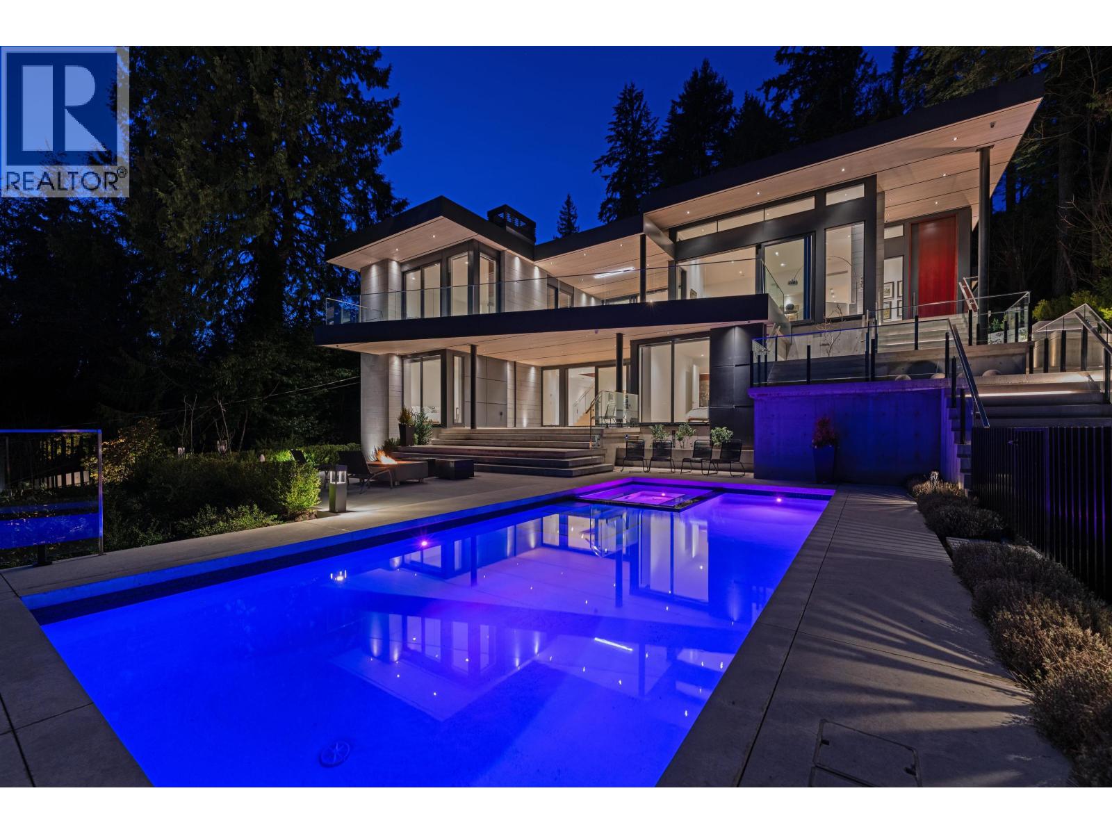 2965 Altamont Cres, West Vancouver, BC V7V 3C2
