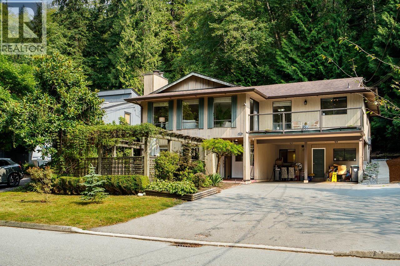 1184 Riverside Dr, North Vancouver, BC V7H 1V5