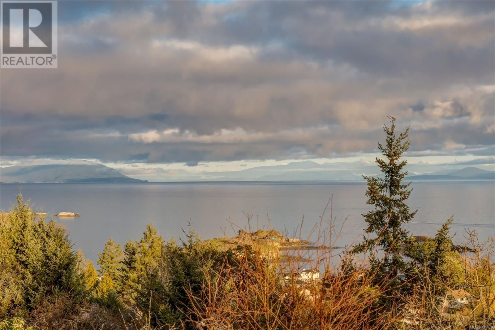 3574 Oakridge Dr, Nanaimo, BC V9T 1M4