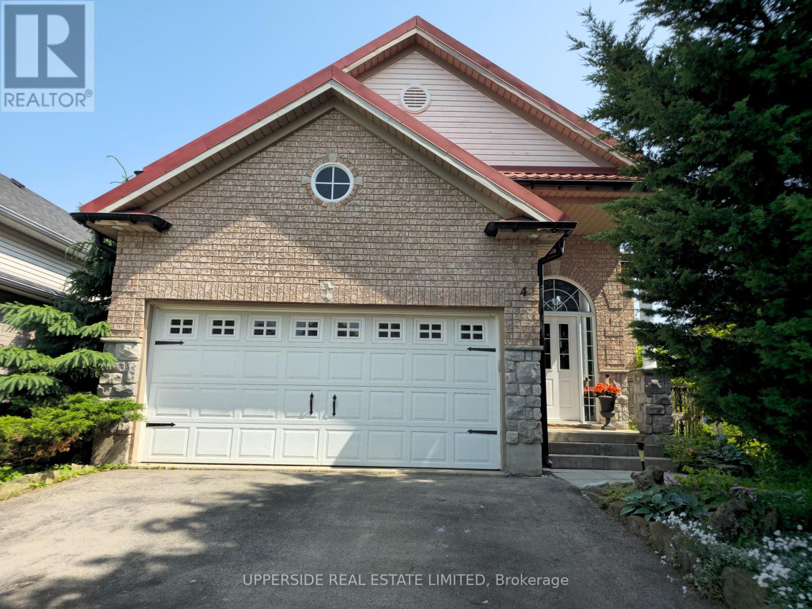 4 Kingsley Rd S, Halton Hills, ON L7J 2Z5