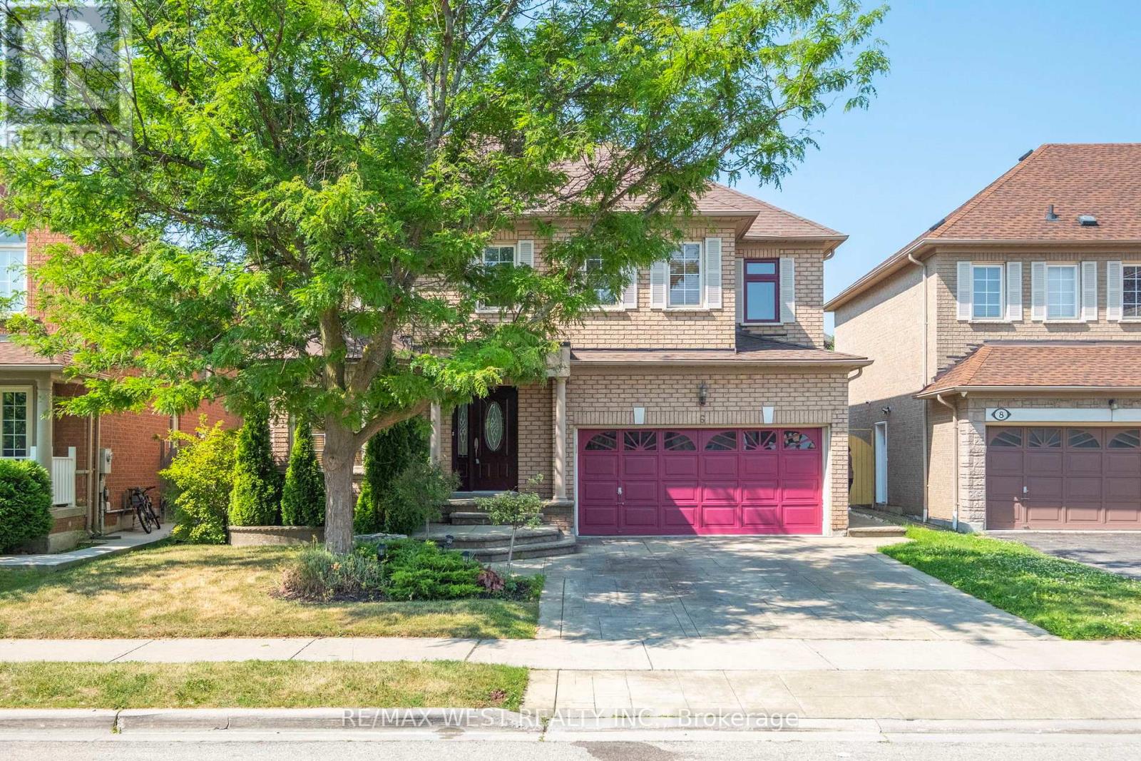 6 Wintercress Cir, Brampton, ON L6R 2K2