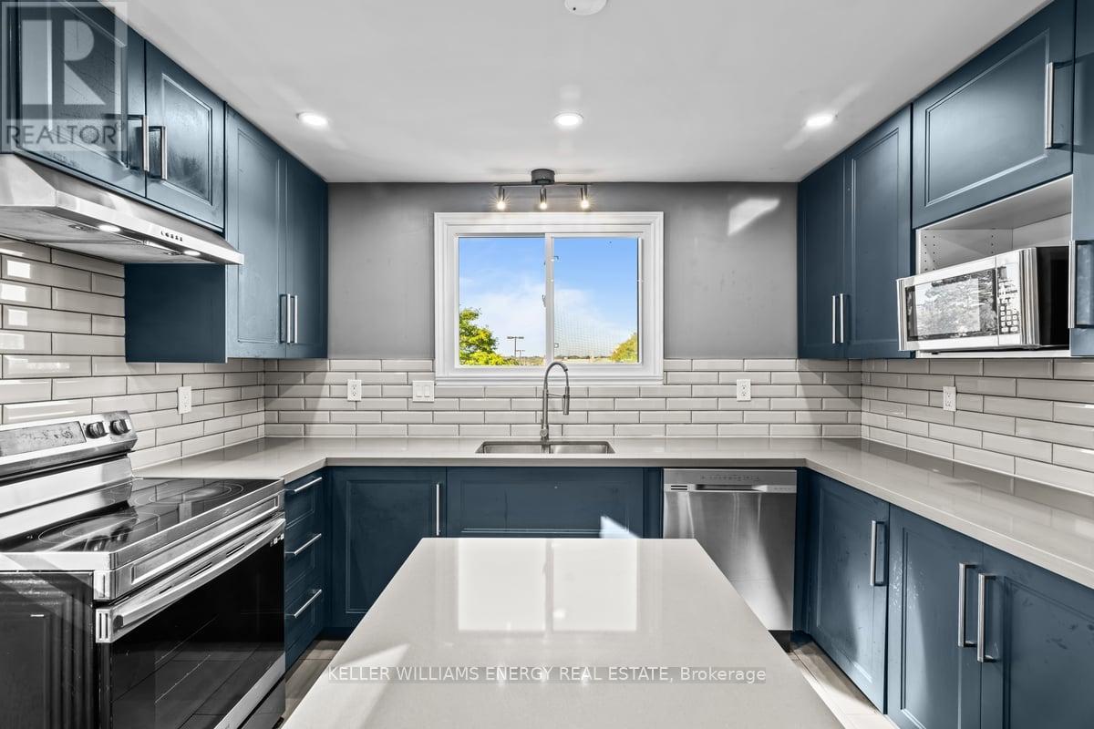 601 Grandview St S, Oshawa, ON L1H 7T5