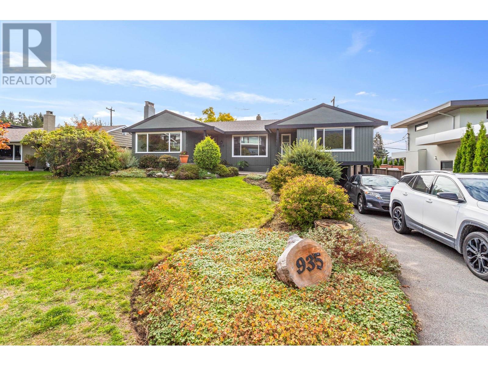935 Beaconsfield Rd, North Vancouver, BC V7R 1S7