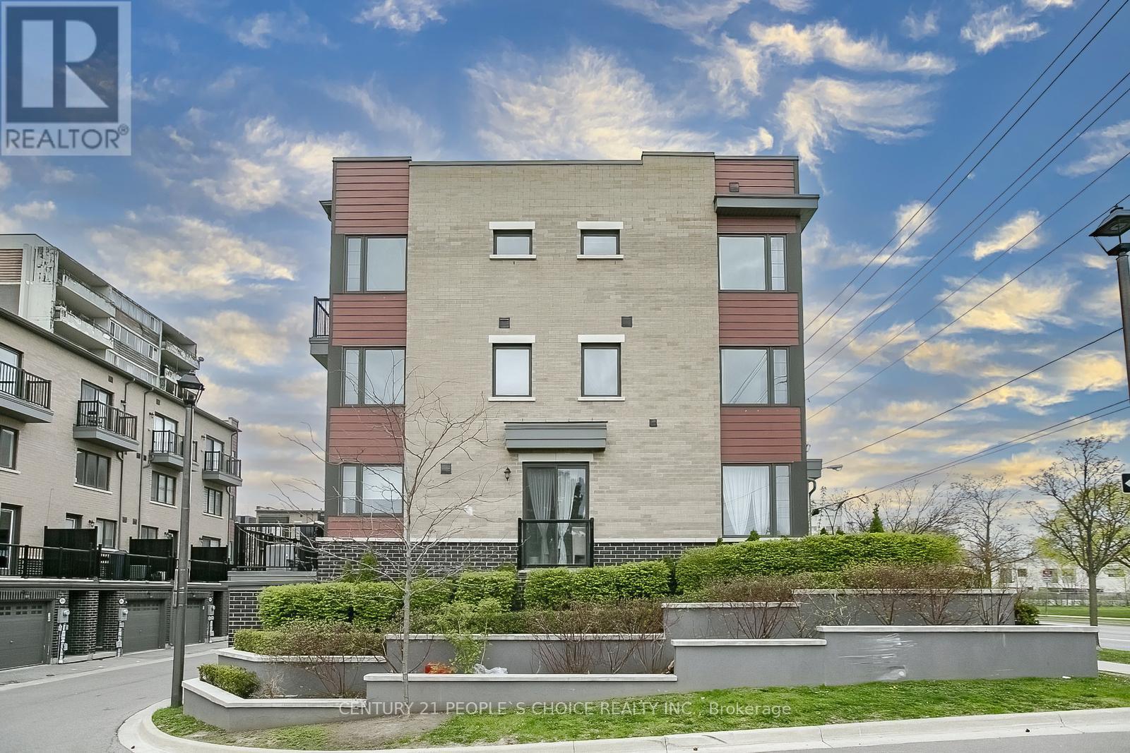 391 The Westway Rd, Toronto, ON M9R 0B4