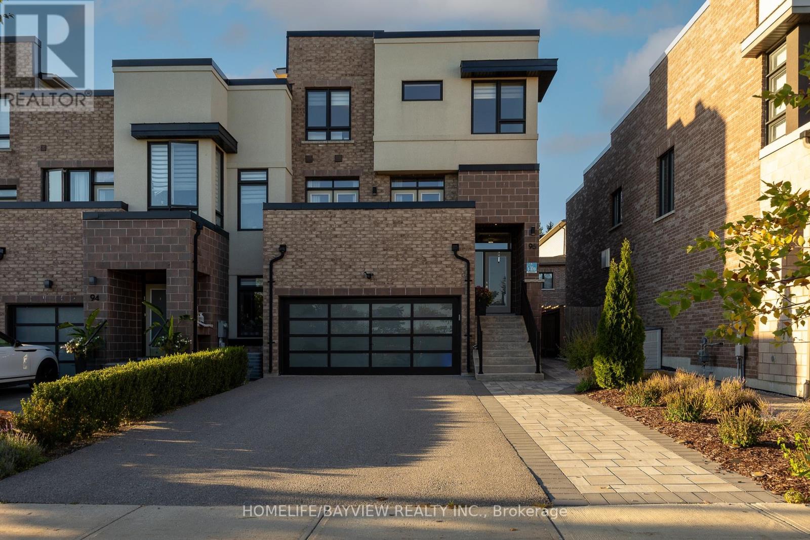 96 Anchusa Dr, Richmond Hill, ON L4E 1C5