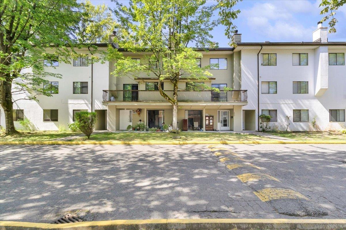 7119 133 Street Unit 204, Surrey, BC V3W 7Z6