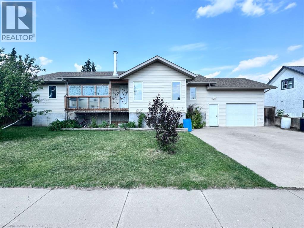 4715 Lake St, Alix, AB T0C 0B0
