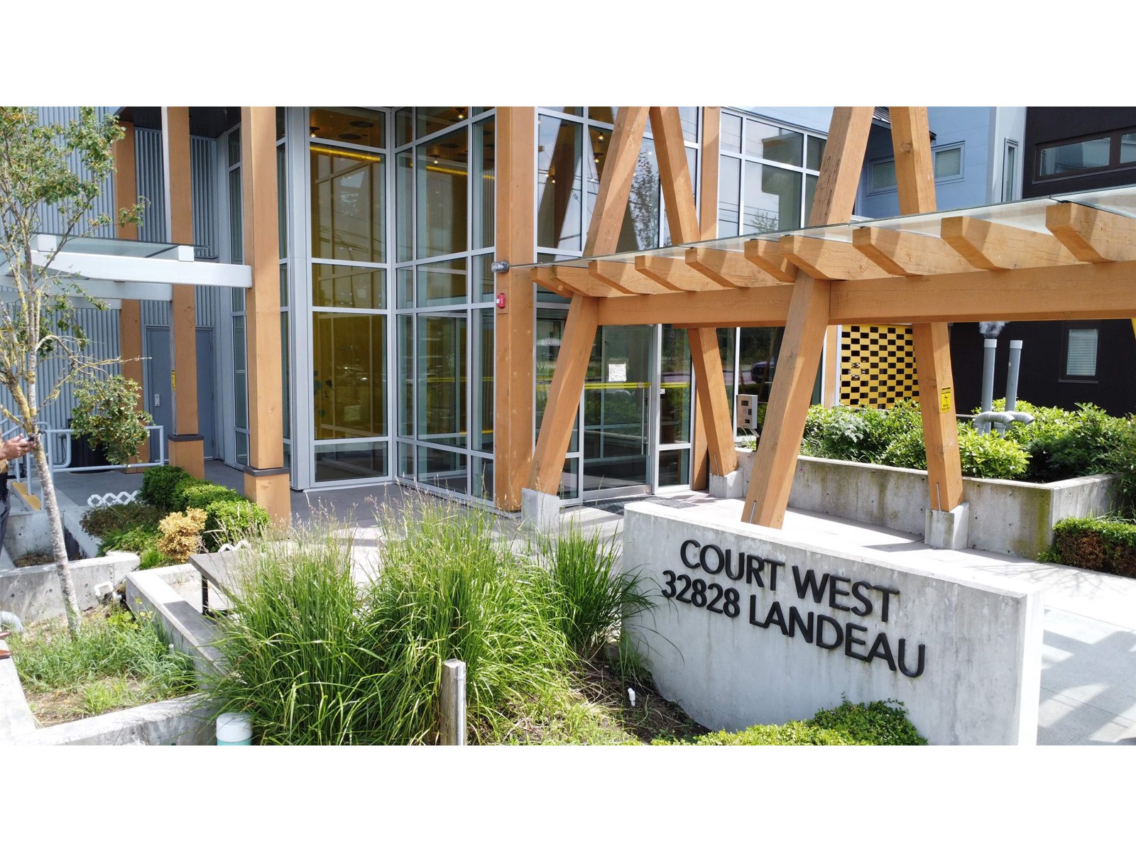32828 Landeau Place Unit 507, Abbotsford, BC V2S 0M6