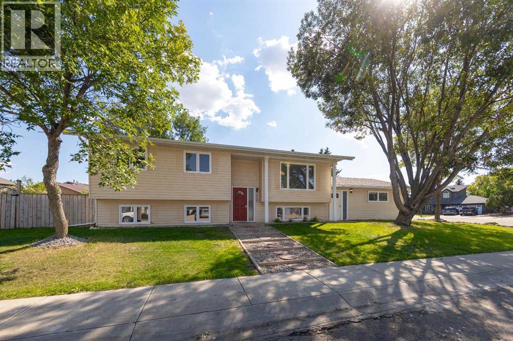 26 Street Close Unit 5305, Lloydminster, AB T9V 2L5