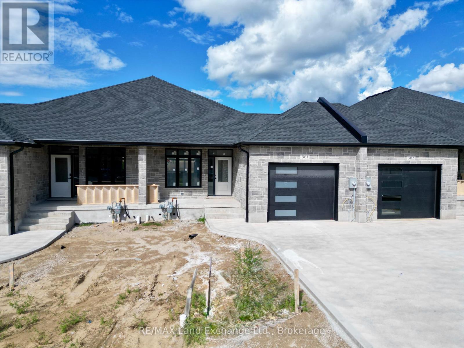 381 Rosner Dr, Saugeen Shores, ON N0H 2C8