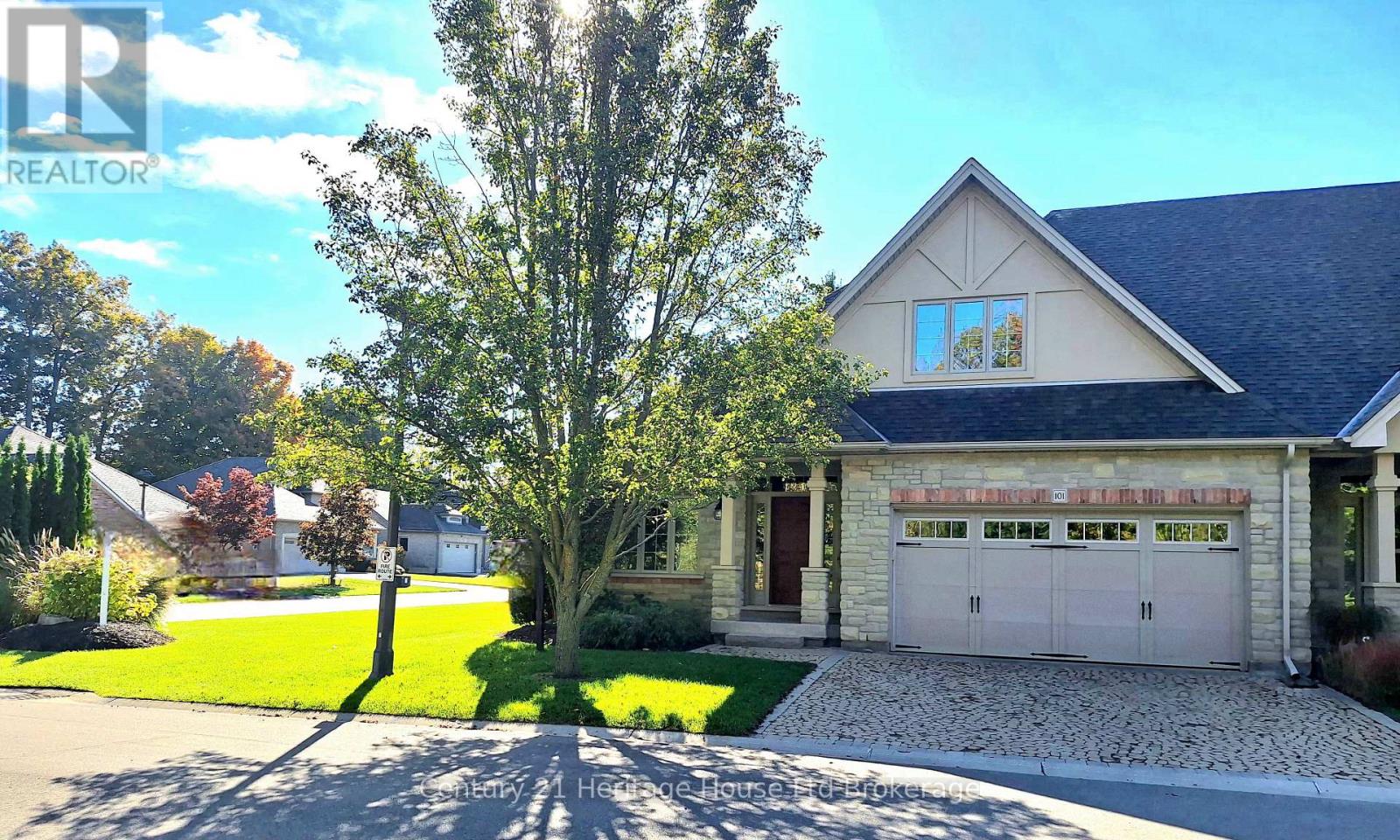 1 5 Woodhaven Dr, Tillsonburg, ON N4G 0A8