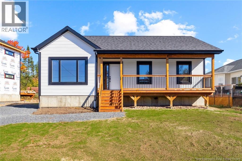 26 Attenborough Dr, Fredericton, NB E3A 9R6