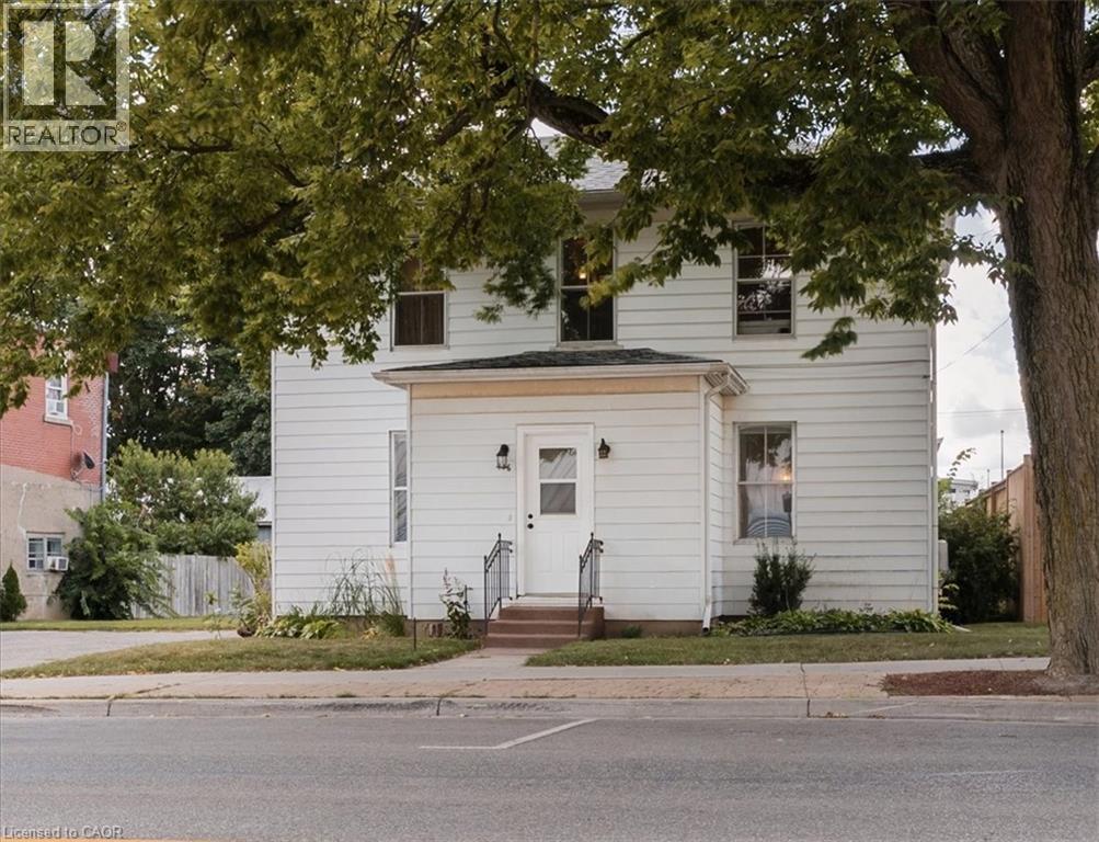 136 Robinson St, Simcoe, ON N3Y 1W9