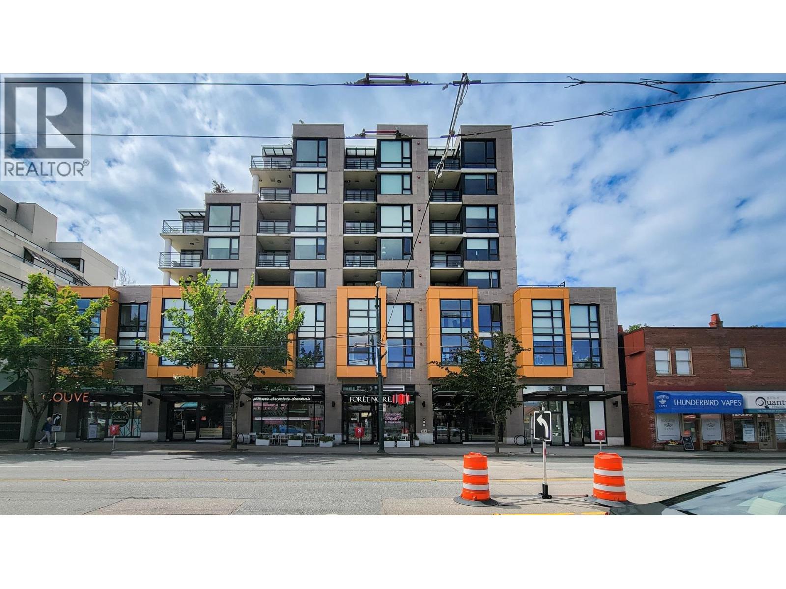 238 W Broadway Unit 802, Vancouver, BC V5Y 0L2