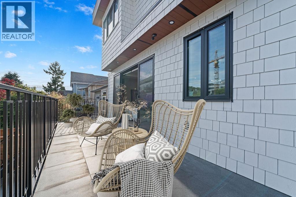 2282 E 8th Avenue Unit 3, Vancouver, BC V5N 1V5