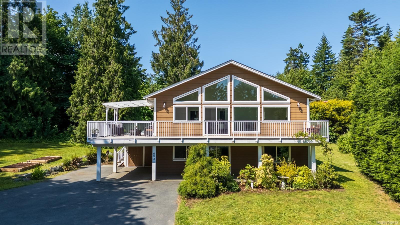 692 Bay Rd, Mill Bay, BC V0R 2P1