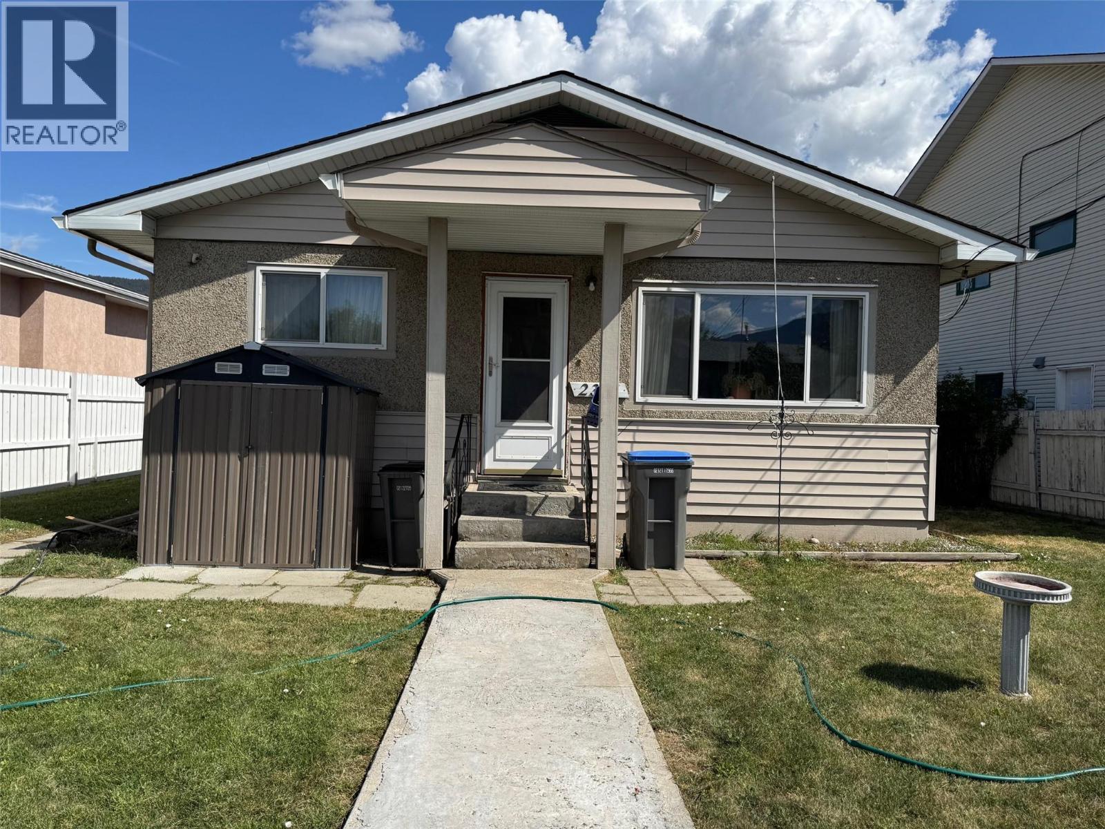 2351 Coutlee Ave, Merritt, BC V1K 1B8
